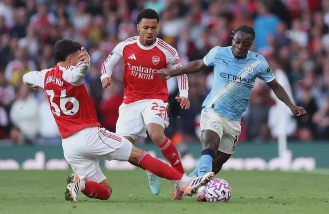 转折点！曼城绝杀压哨；CBA常规赛集结日攻防权衡；管理层满意；更衣室氛围转暖的简单介绍